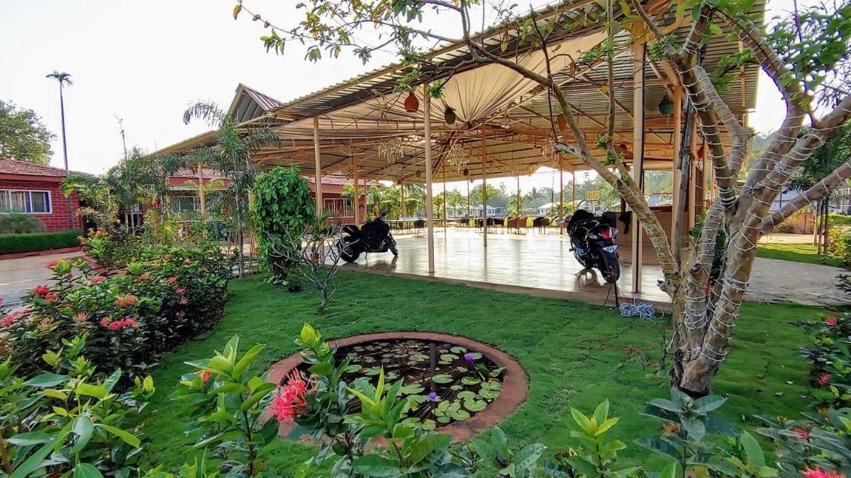 לונבלה Whispering Woods Resort מראה חיצוני תמונה